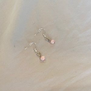 Pink pearl dangling earrings